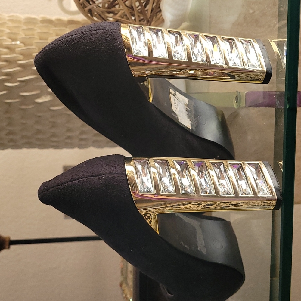 PARISIAN ELEGANT BLACK HIGH HEEL